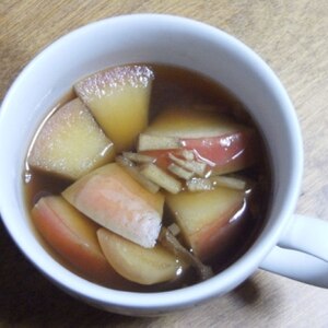 生姜紅茶をかけて♪　りんご煮と寒天のデザート